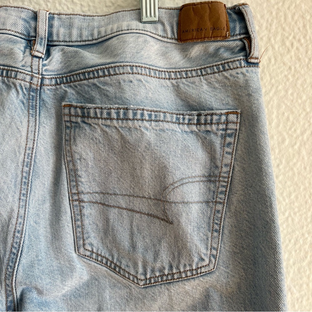 American Eagle High Rise 90’s Wide Leg Light Blue Jeans